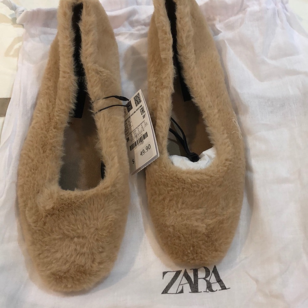 Ballet flats